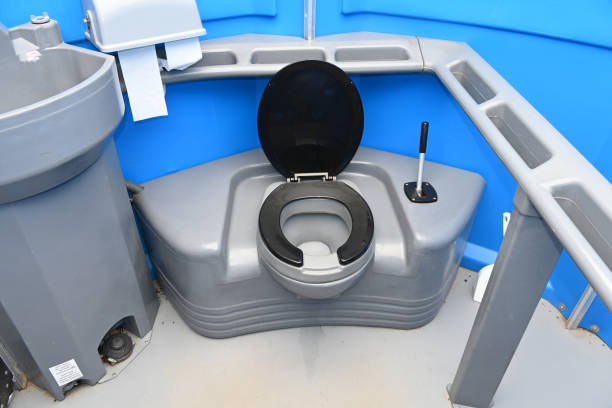 Best Construction site porta potty rental  in Oliver, PA